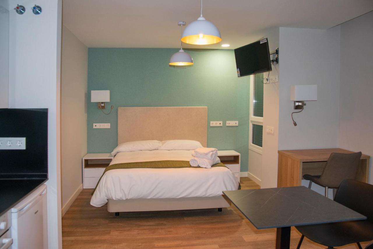 Aparthotel Essenzia De Castilla Aranda de Duero Buitenkant foto