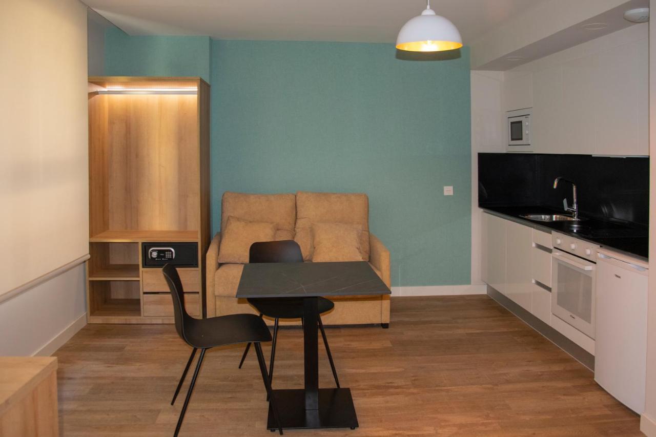 Aparthotel Essenzia De Castilla Aranda de Duero Buitenkant foto