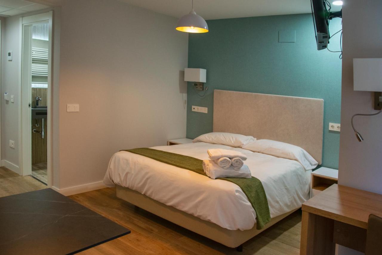 Aparthotel Essenzia De Castilla Aranda de Duero Buitenkant foto
